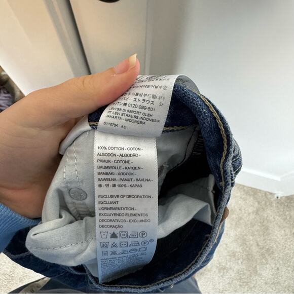 Levi’s Low Pro Straight Mid Rise Distressed Knees Dark Wash Jeans Size 26 - Picture 6 of 6